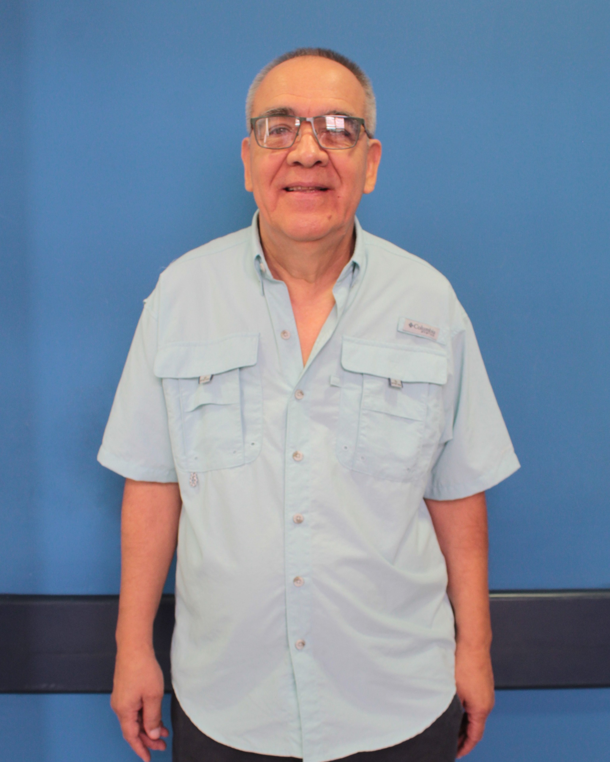 Dr. Manuel